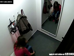 Beautiful Czech Teen Snooped in Changing Room!